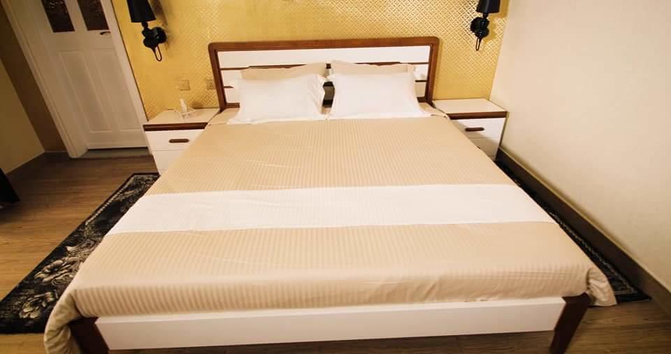 Golden Bed Addis Hotel Buitenkant foto
